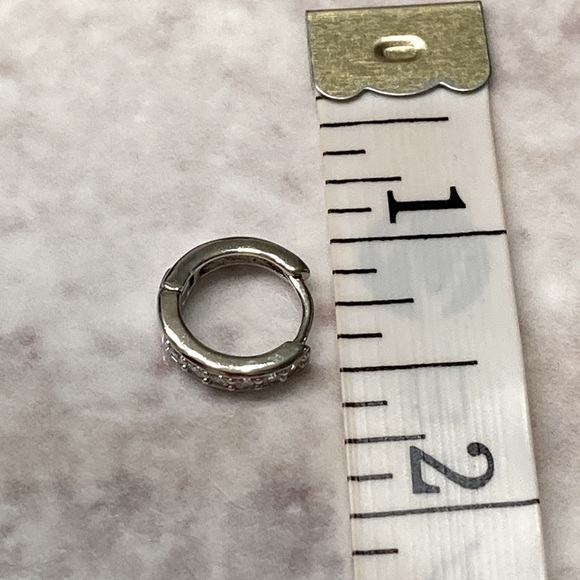 NWOT!! 18K White Gold Plated Slim Huggie Earrings - Picture 8 of 8